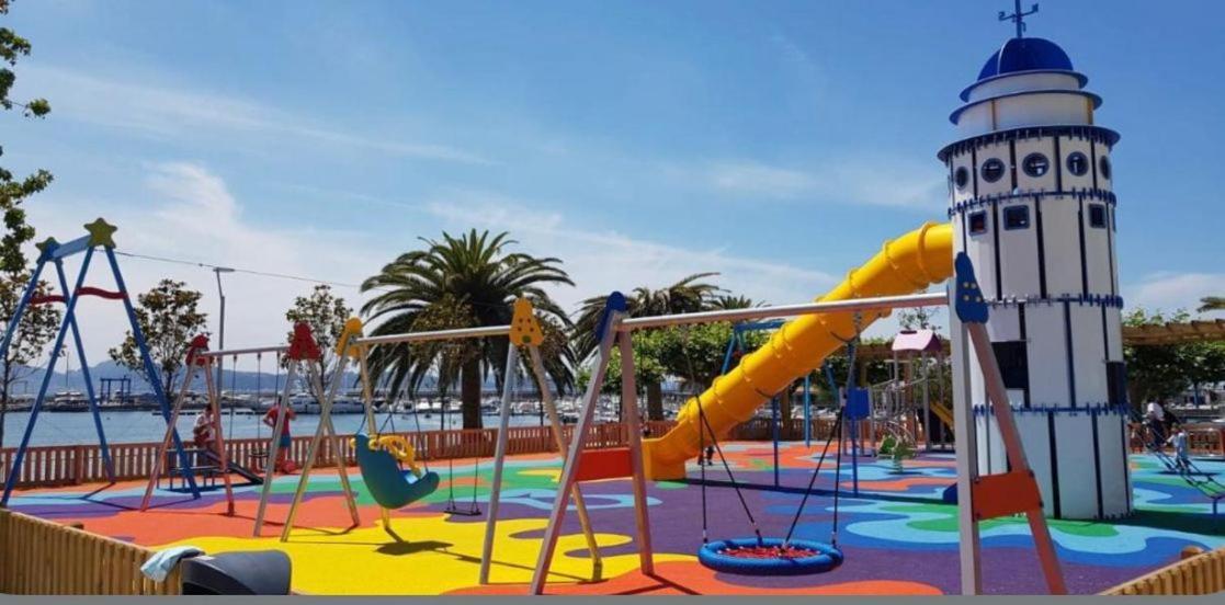 Piso Turistico En Sanxenxo Apartment Bagian luar foto